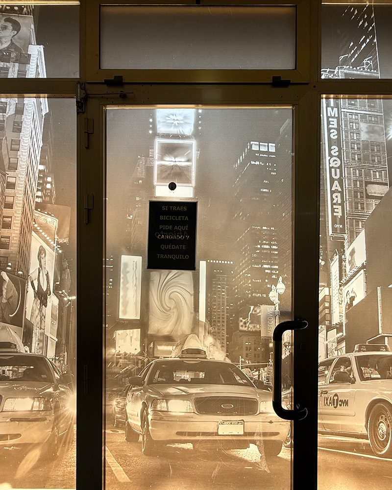 ROBER-Inicio-13 Imagen decorativa de una calle de Nueva York